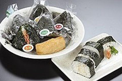 ☆おにぎり各種・・・160円～　天巻・・・350円